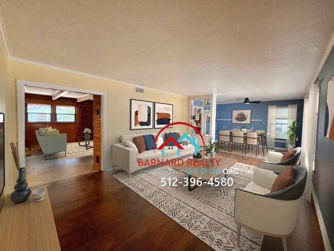 Building Photo - Charming 1970s home with mini original fea...