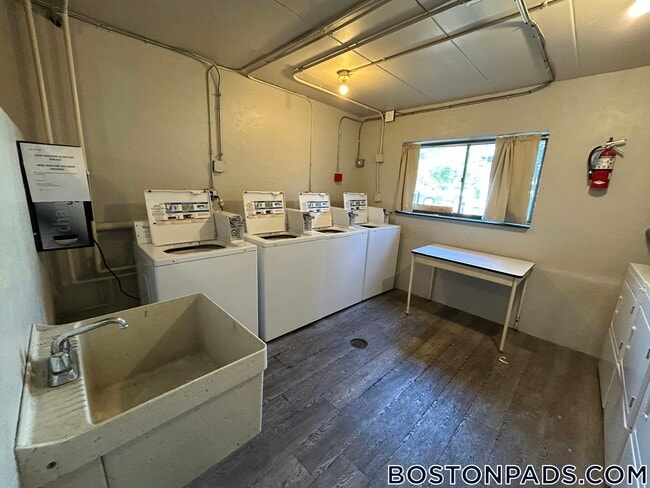 Building Photo - 32 Normandy Ave