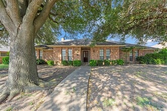 Building Photo - 1445 Thunderbrook Dr