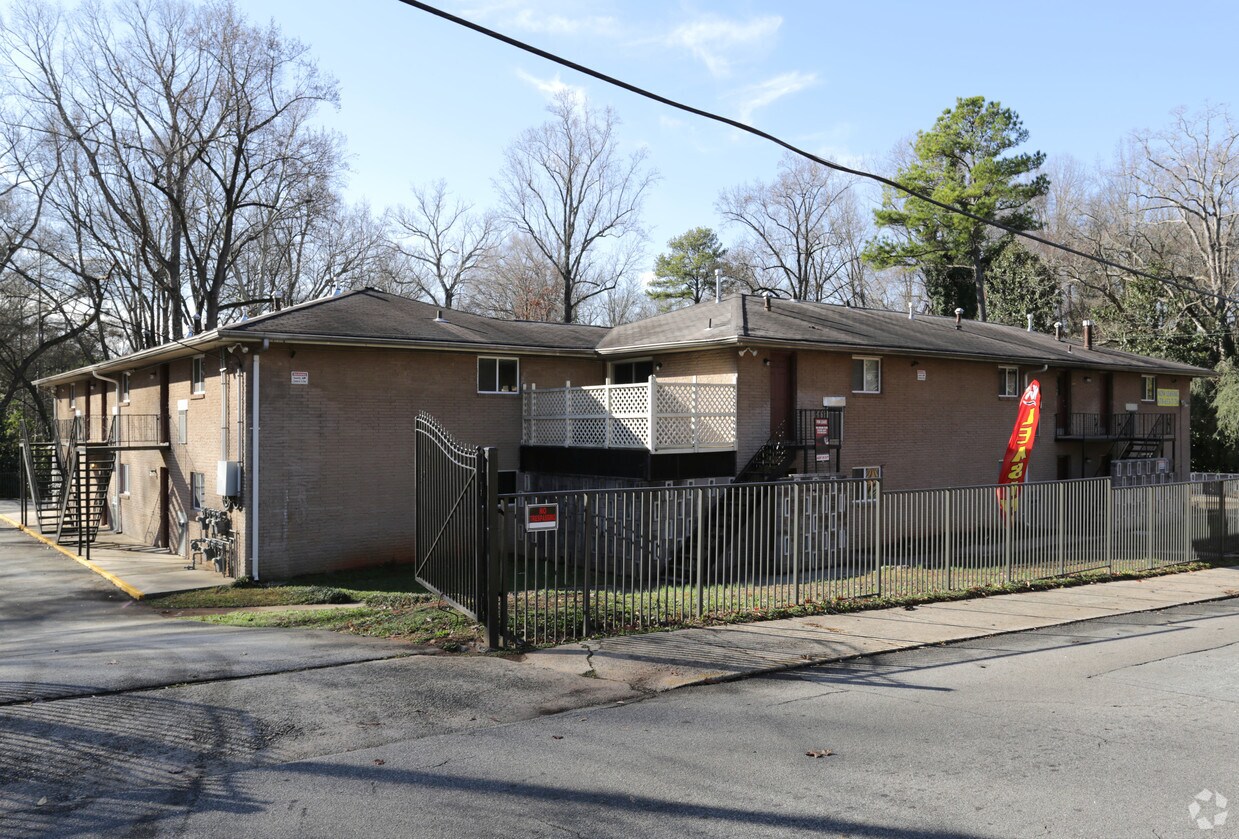 Foto del edificio - 3300 College St