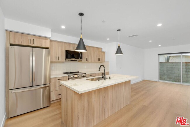 Foto del edificio - 12702 Pacific Ave