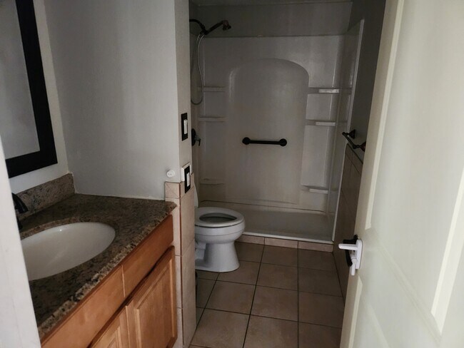 Foto del edificio - 4045 Miami Ave