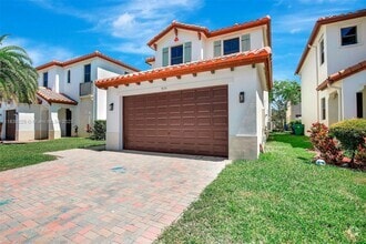 Building Photo - 9135 SW 36th Mnr