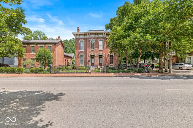 Foto del edificio - 331 N East St