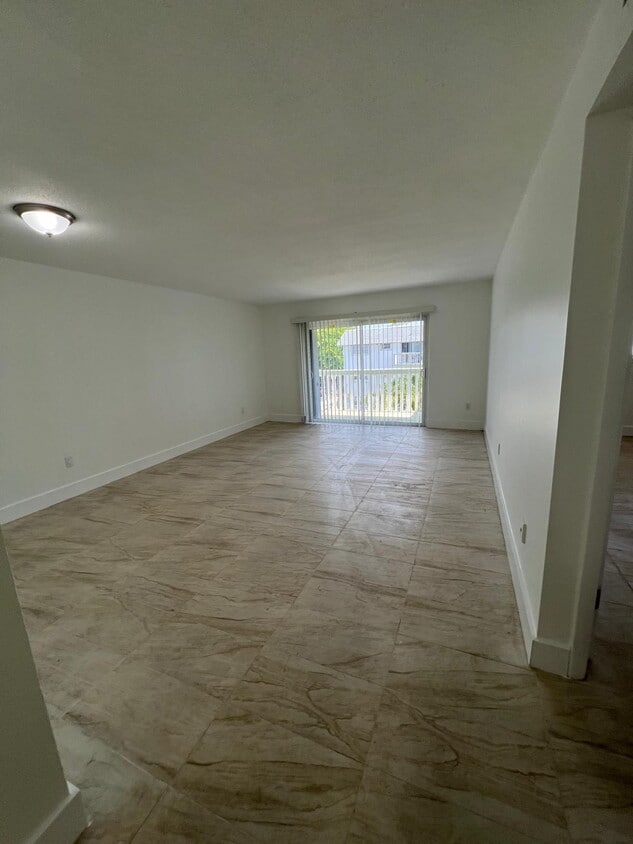 Photo - 15225 NE 6th Ave (Miami, FL)