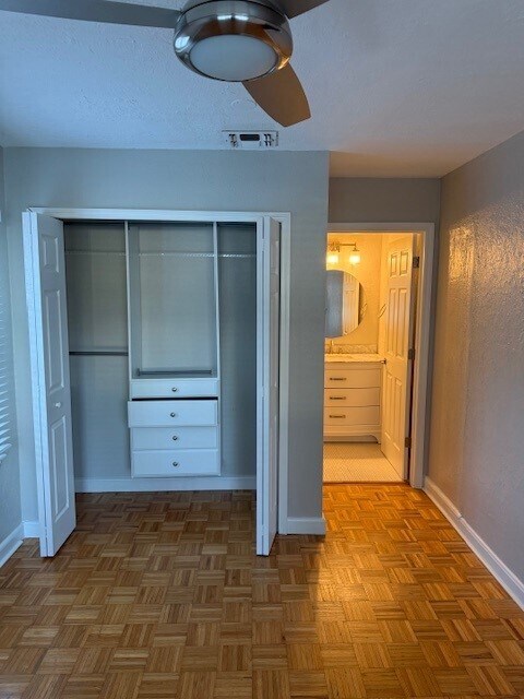 Foto del edificio - 1411 Asher Ln