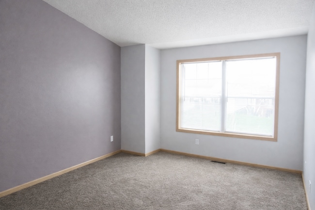 Building Photo - 1908 Shamrock Pl