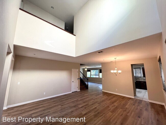 Foto del edificio - 5 br, 3.5 bath House - 2340 Blue Ridge Avenue