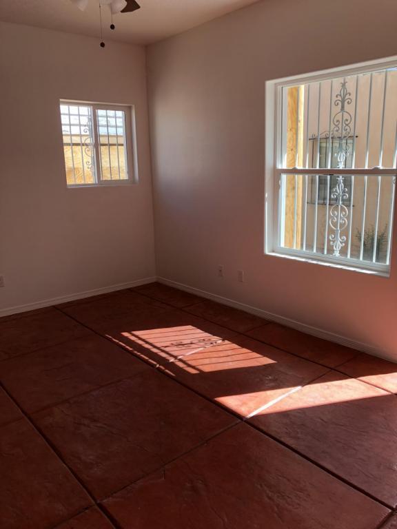 Foto del edificio - 1703-E Lomas Blvd NW