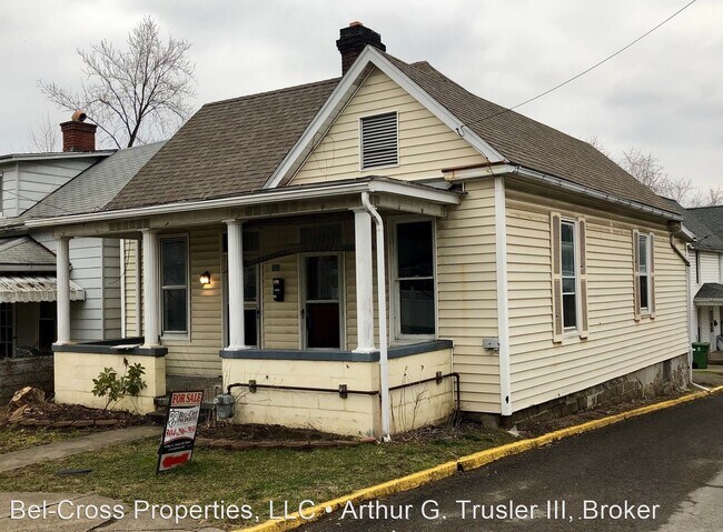 Foto del edificio - 2 br, 1 bath House - 353 Green Street