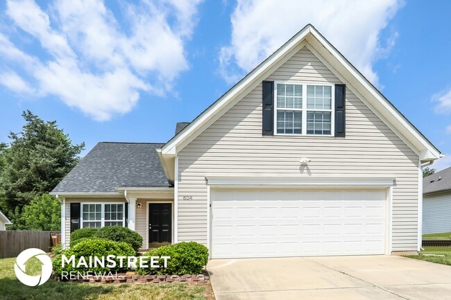 Building Photo - 604 Walnut Crossing Dr