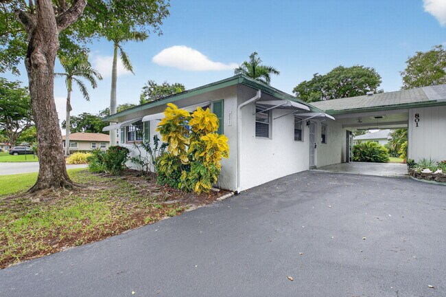 Foto del edificio - 801 Meadowlark Ln