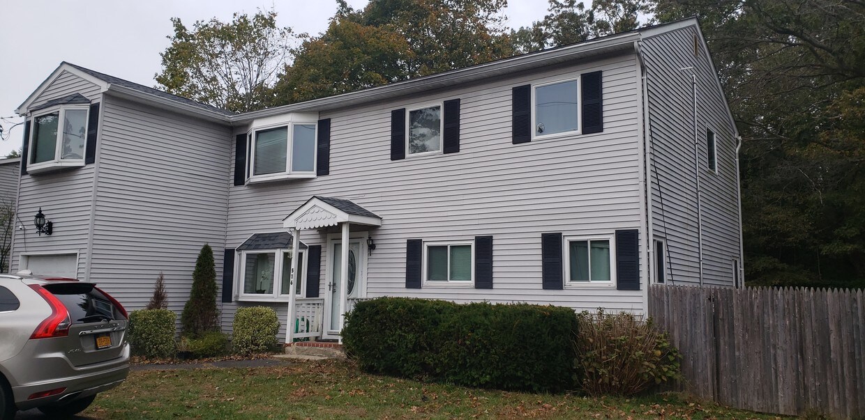 Primary Photo - 516 Nichols Rd