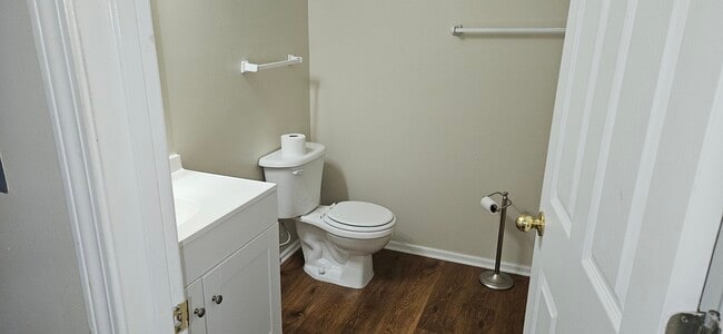 Building Photo - 50 Pebble Beach Cv