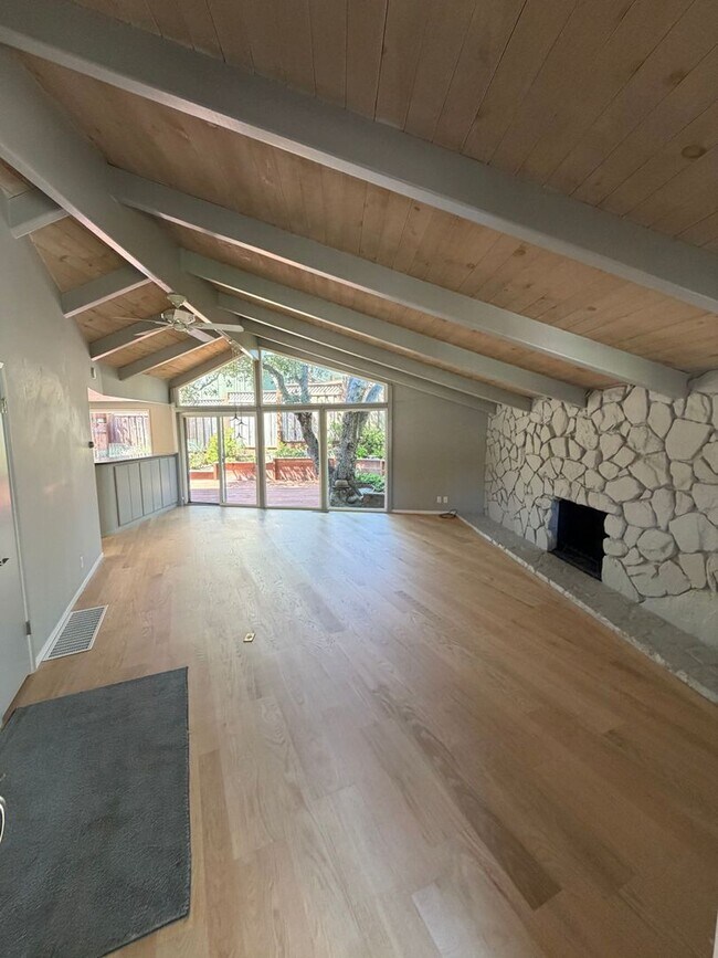 Foto del edificio - Charming Residence in Belmont