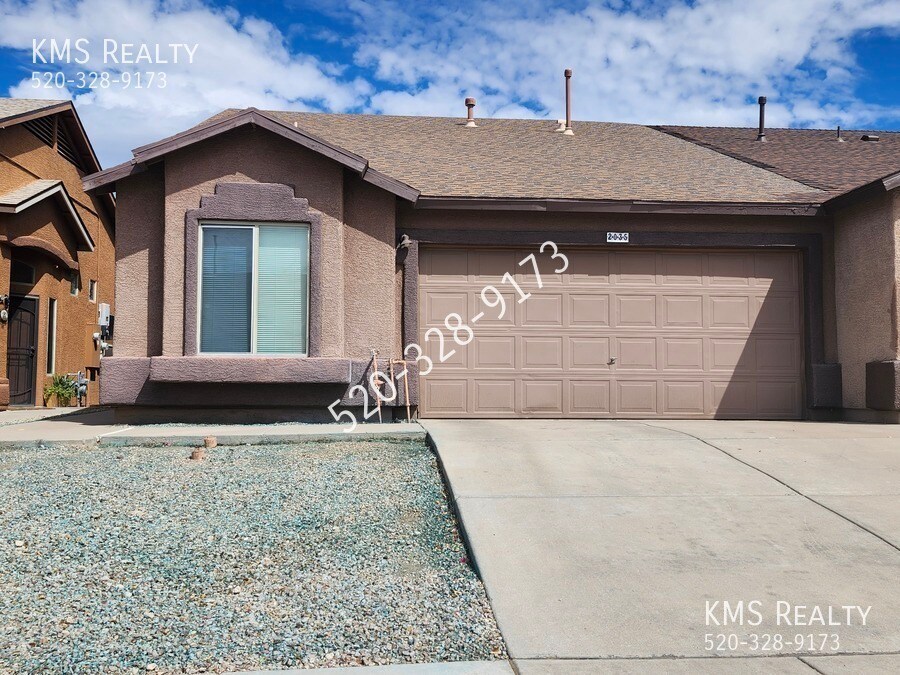 Photo - 2035 E Calle Sierra Del Manatial-