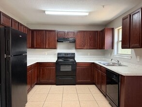 Building Photo - 14815 Judson Rd