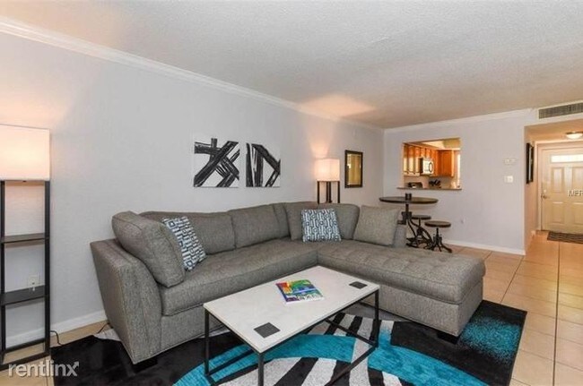 Building Photo - 966 La Costa Cir