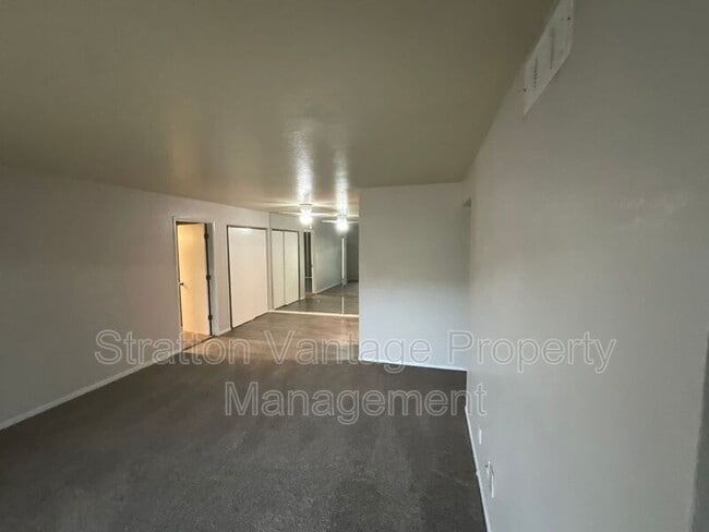 Building Photo - 16635 N Cave Creek Rd