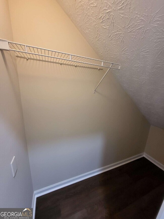 Building Photo - 6575 Above Tide Pl