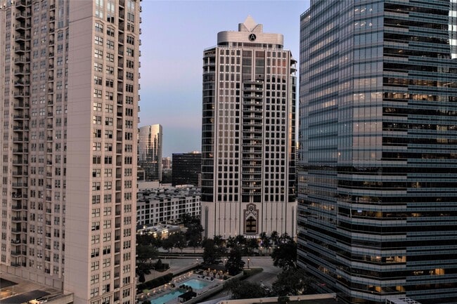 Foto del edificio - 1409 Post Oak Blvd