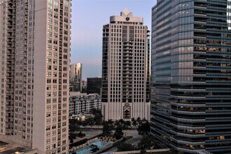 Building Photo - 1409 Post Oak Blvd