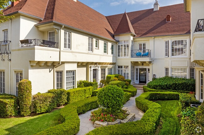 Outside of Building - Pierre Apartments