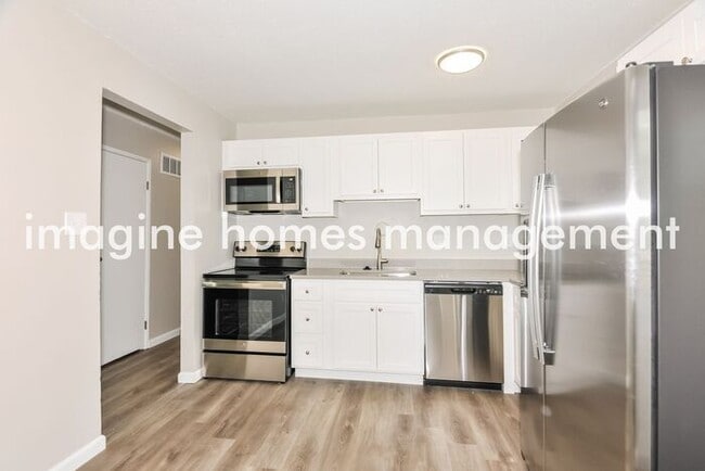 Building Photo - 2907 Parc Cheri Court