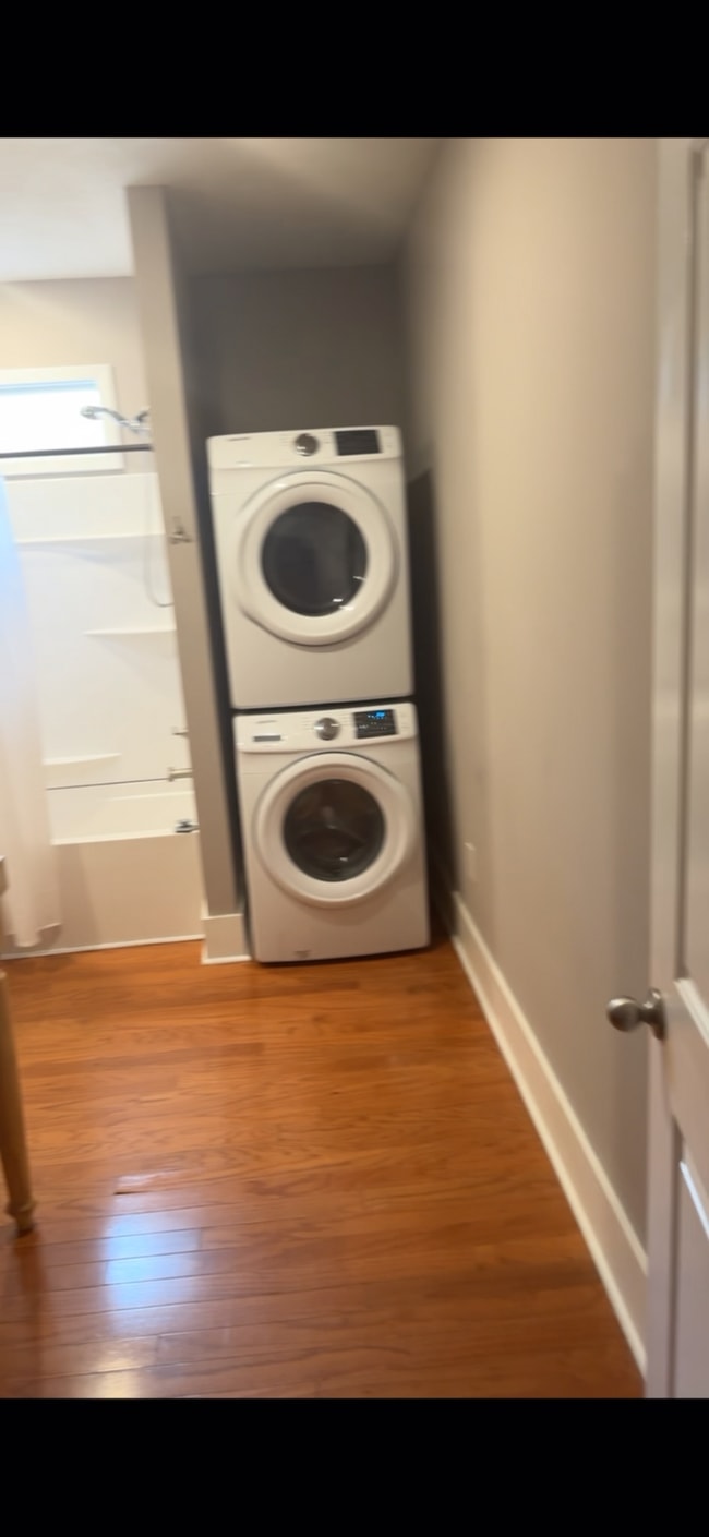 Bathroom - 1221 Grove St