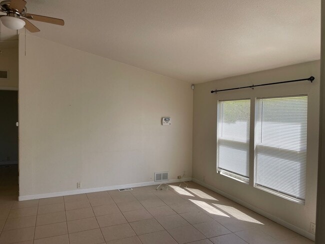 Building Photo - Beautiful, Home on Acreage in Valley Springs!