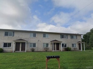 Building Photo - 18 Sarpy Rd