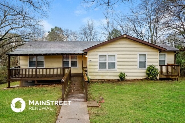 Building Photo - 708 Drake Ave