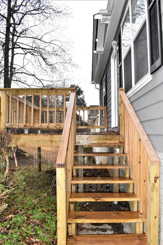 Building Photo - 6723 Cambridge Dr