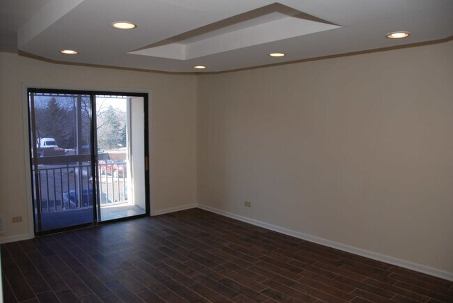 Foto del edificio - 2216 Country Club Dr