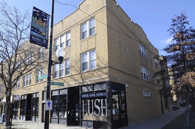 Building Photo - 2232 W Roscoe St