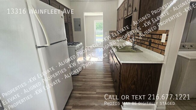 Foto del edificio - 13316 Wainfleet Ave