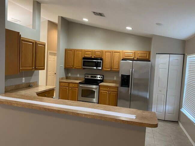 Photo - 375 Lexington Ave SW House