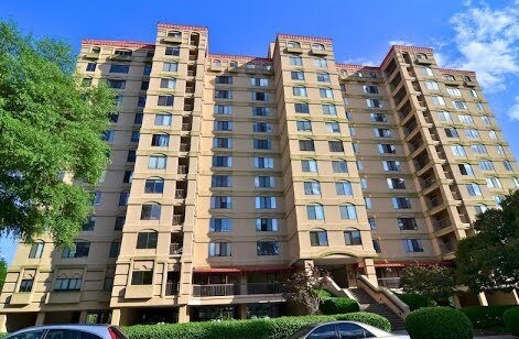 Primary Photo - 1600 Park Cir