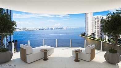 Building Photo - 300 Biscayne Blvd Way