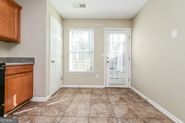 Foto del edificio - 253 Lossie Ln