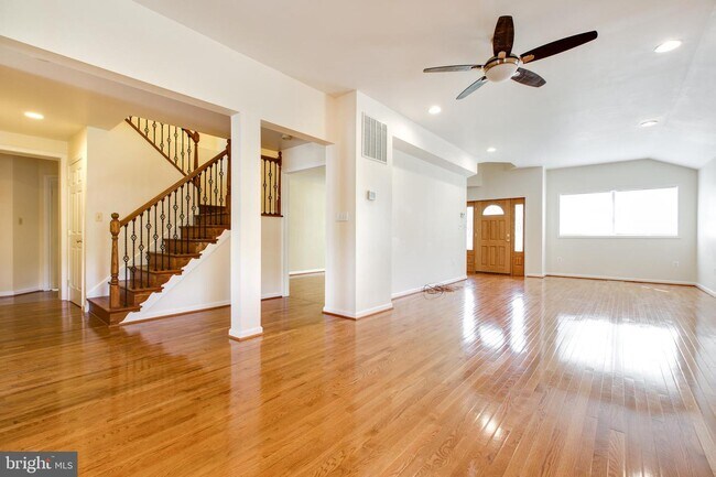 Foto del edificio - 1222 Reece Rd
