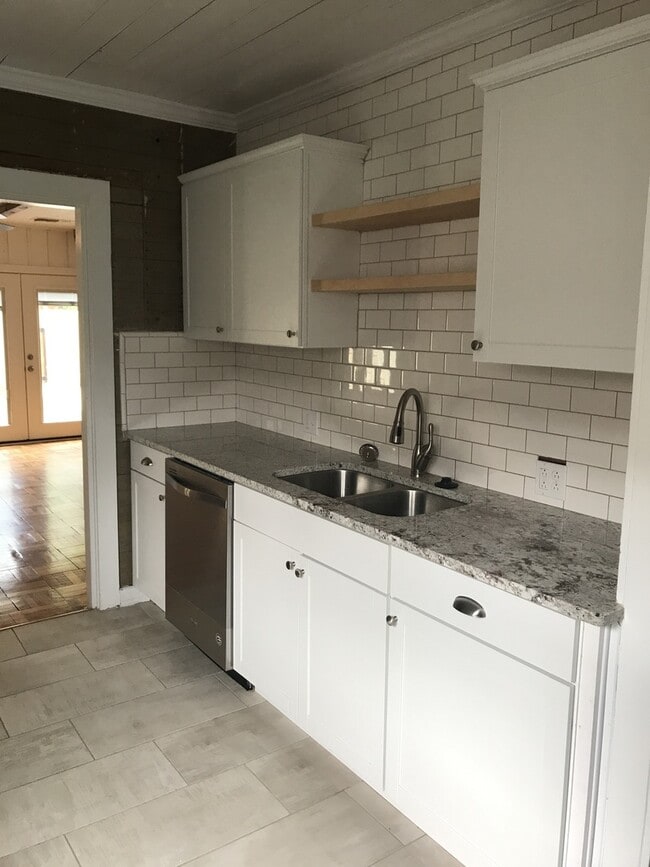 Foto del edificio - 2308 14th St