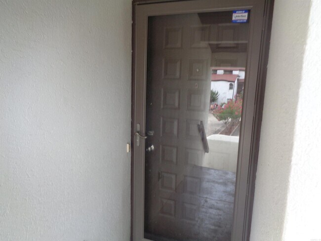 Foto del edificio - 301 Kings Row Dr