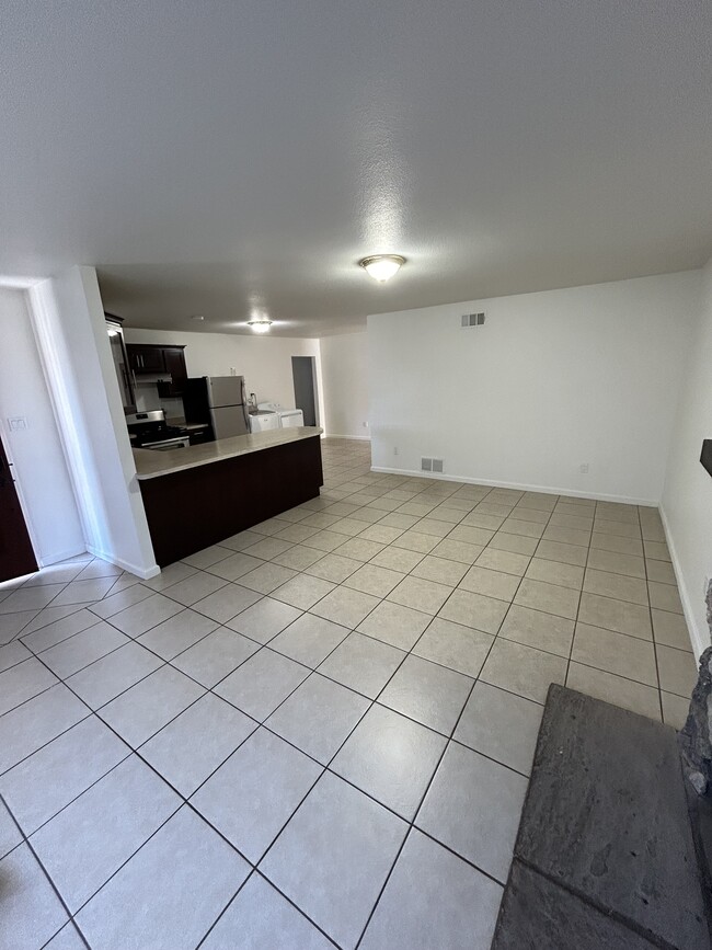 Building Photo - 4410 Murrieta Cir