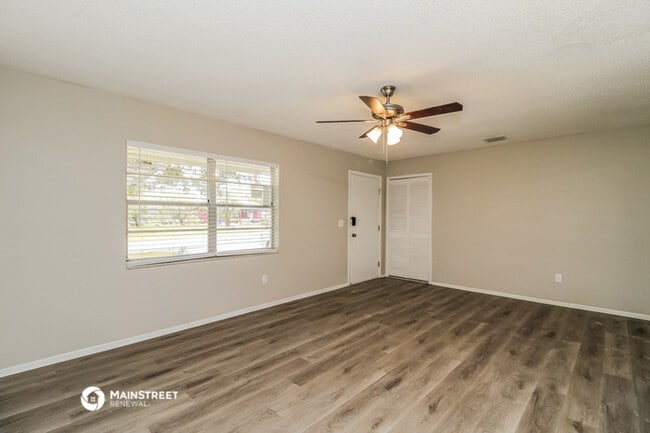 Building Photo - 111 Borada Rd