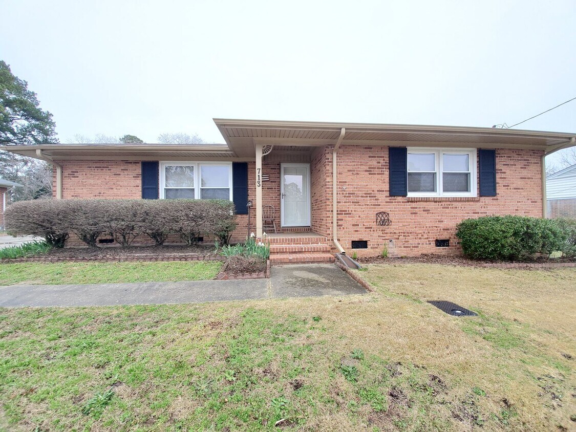 Primary Photo - 713 Glensford Dr