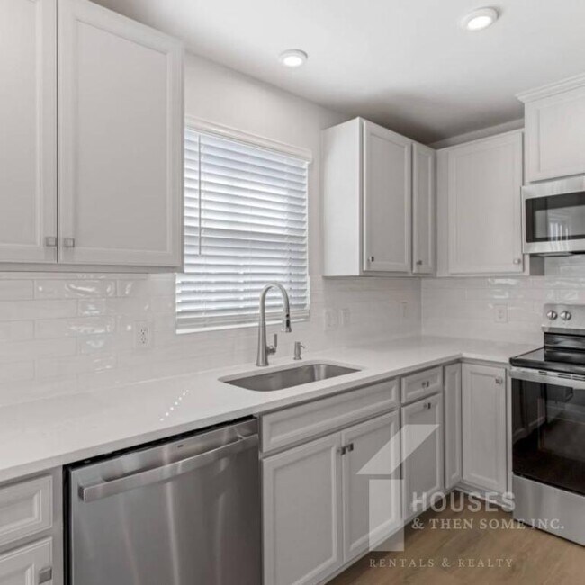 Foto del edificio - 1130 Bulrush Dr