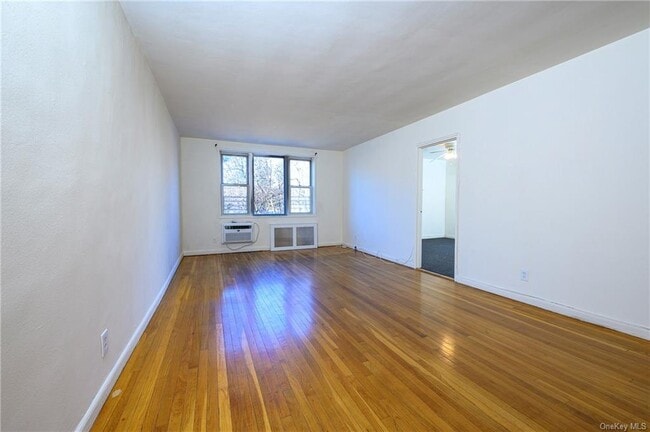 Foto del edificio - 4 Sadore Ln