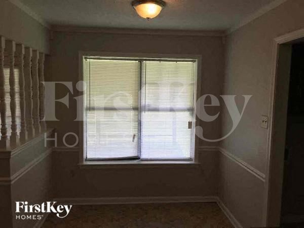 Foto del edificio - 4834 Walden Glen St