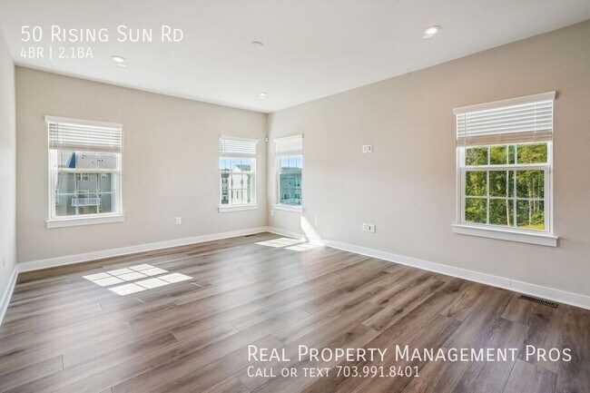 Foto del edificio - 50 Rising Sun Rd